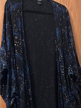 Torrid Constellation Star Witchy Print Kimono in Black and Navy 5x 6x 32